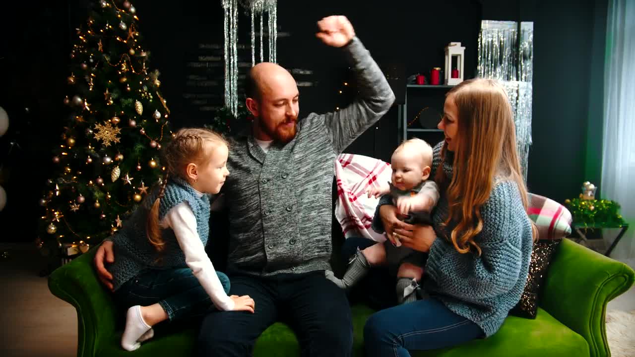 Stock Video Parents And Their Daughters At Christmas Live Wallpaper - Free Download