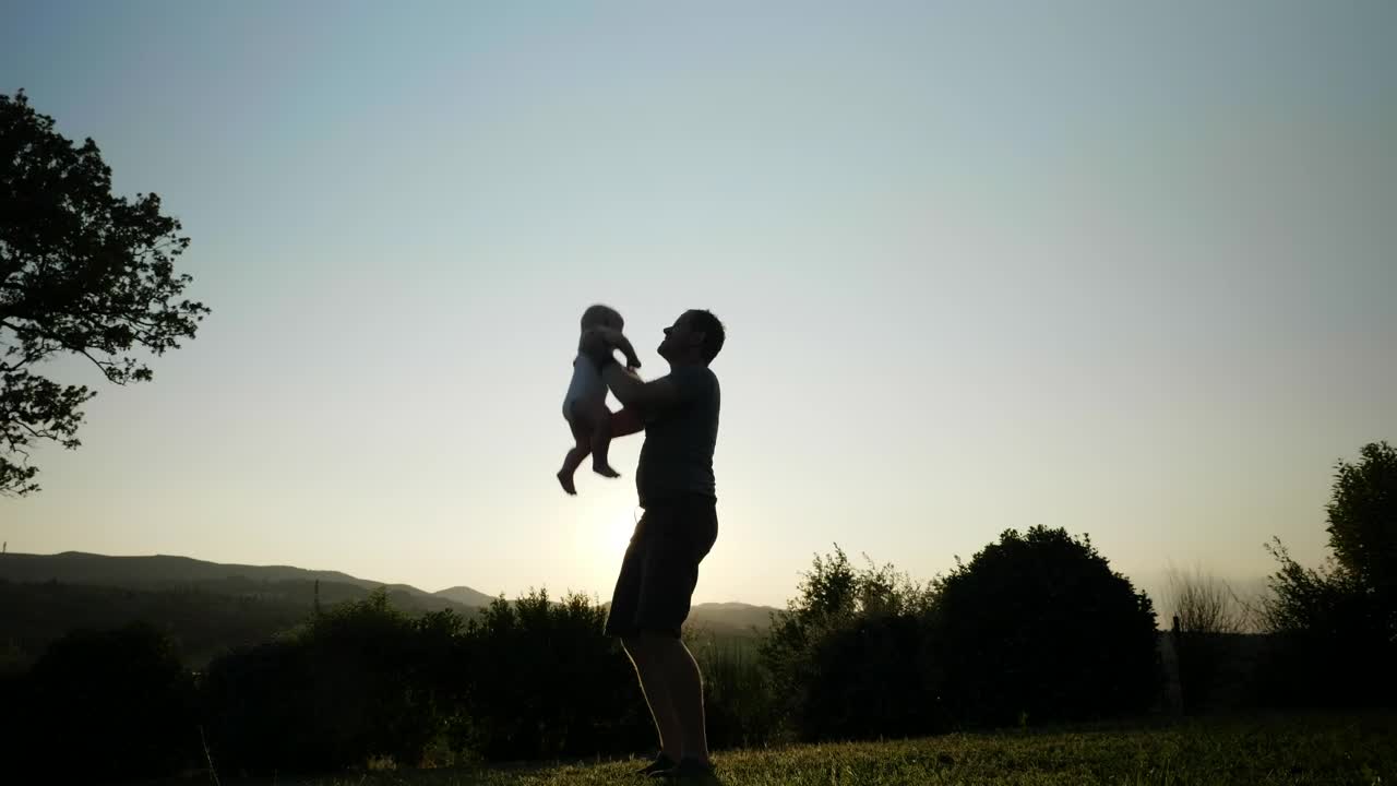 Stock Video Father Playing With This Daughter Live Wallpaper For PC - Free Download