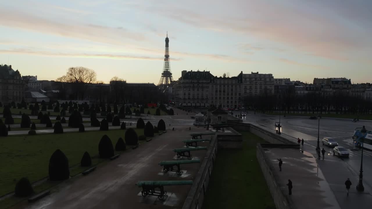 Free Stock Video Silhouette Of The Eiffel Tower On The Paris Skyline Live Wallpaper - Free Download