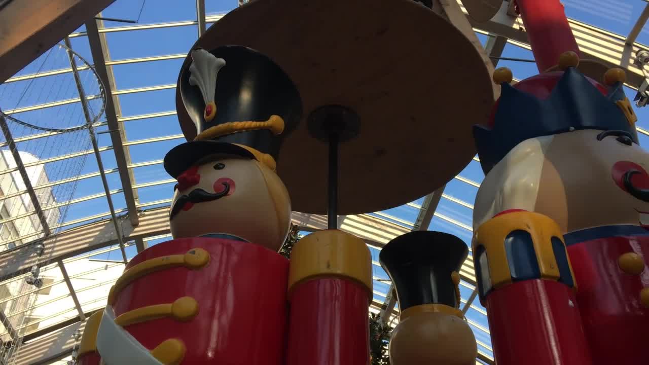 Free Stock Video Scale Toy Soldiers And Kings Live Wallpaper - Free Download