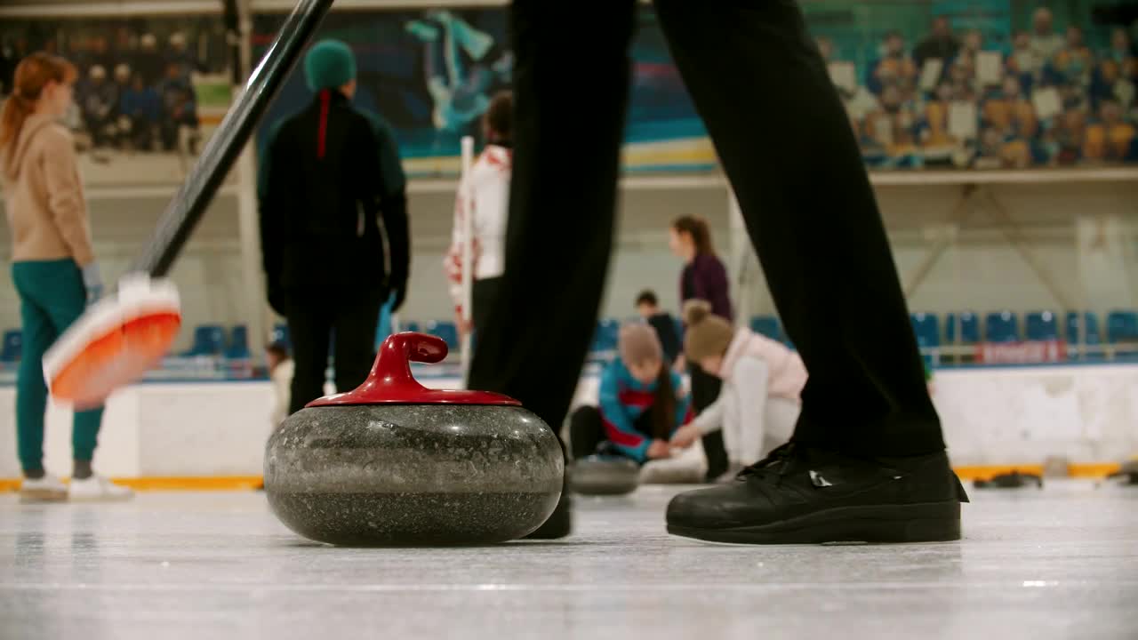 Video Stock Close Up Shot Of A Person Playing Curling Live Wallpaper For PC - Free Download