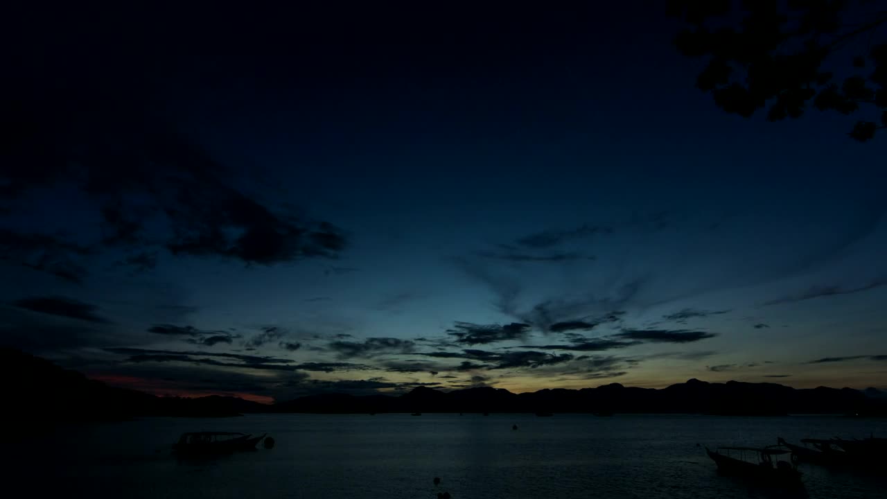 Stock Video Dawn Breaking Over The Islands Live Wallpaper For PC - Free Download