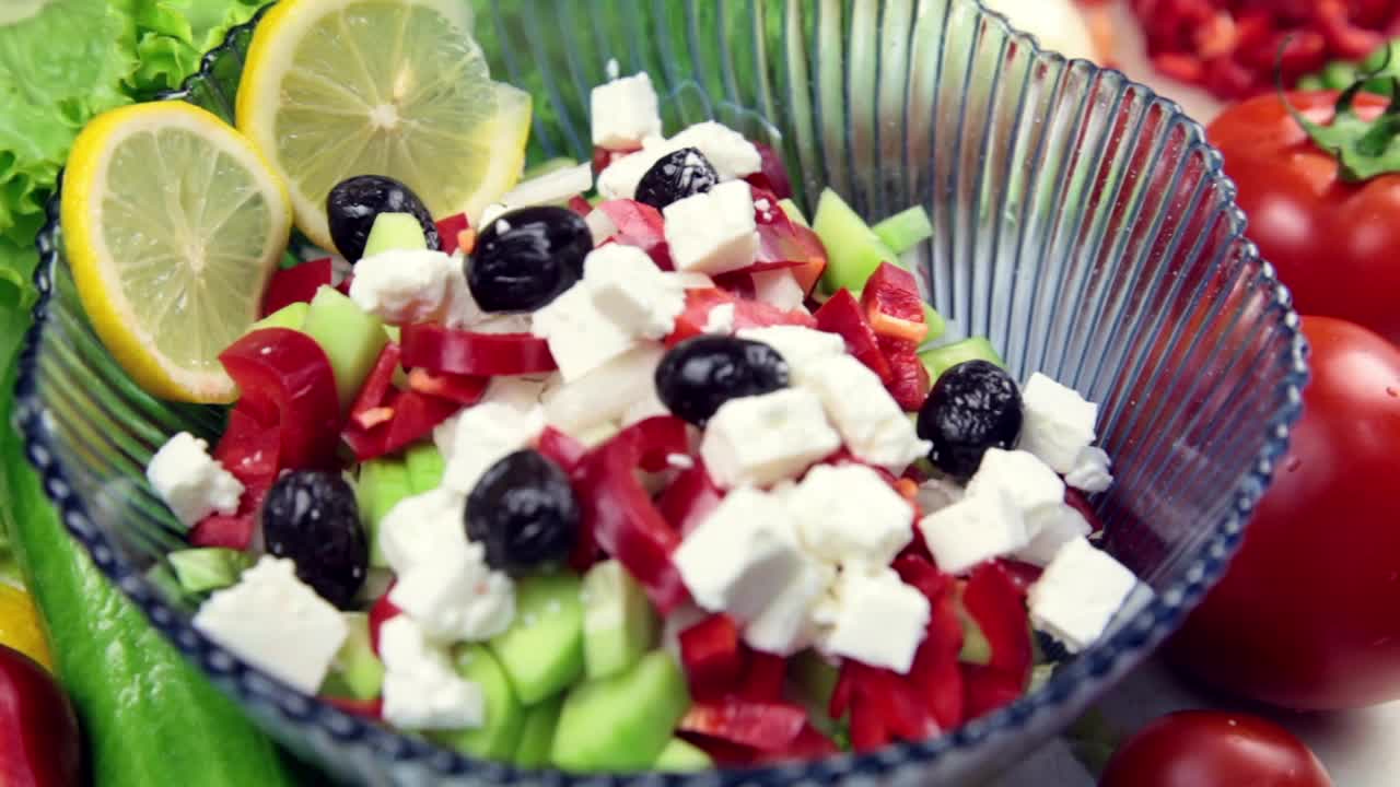 Video Stock Person Preparing A Salad In A Bowl Live Wallpaper Free - Free Download