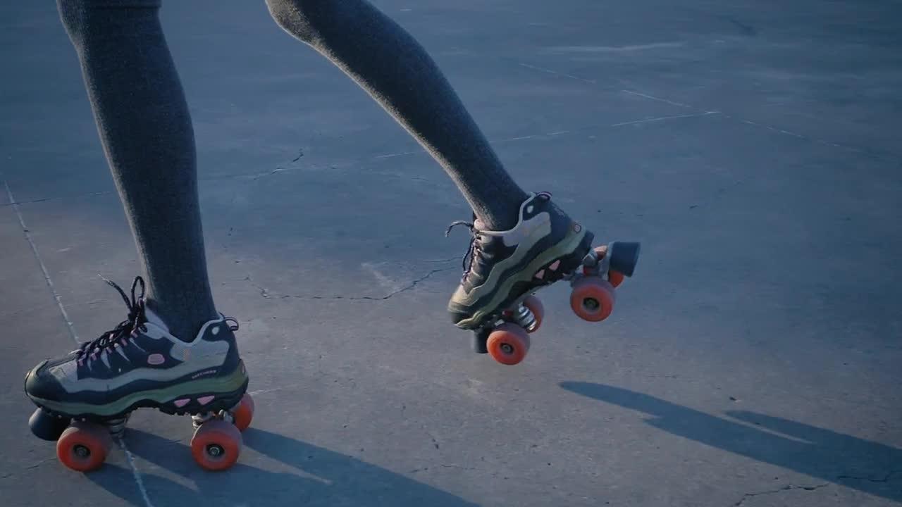 Stock Video Legs Of A Girl When Skating On Concrete Animated Wallpaper - Free Download