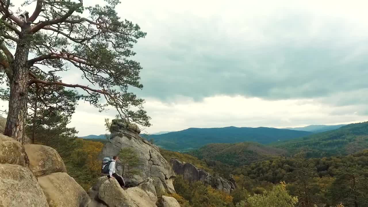 Stock Video Explorer Admiring The Beauty Of The Planet Live Wallpaper For PC - Free Download