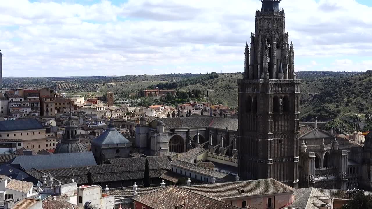 Video Stock Cathedral In The Middle Of A Town Live Wallpaper For PC - Free Download