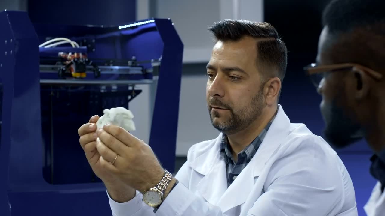 Free Stock Video Scientists Working With A  D Printed Skull Live Wallpaper - Free Download