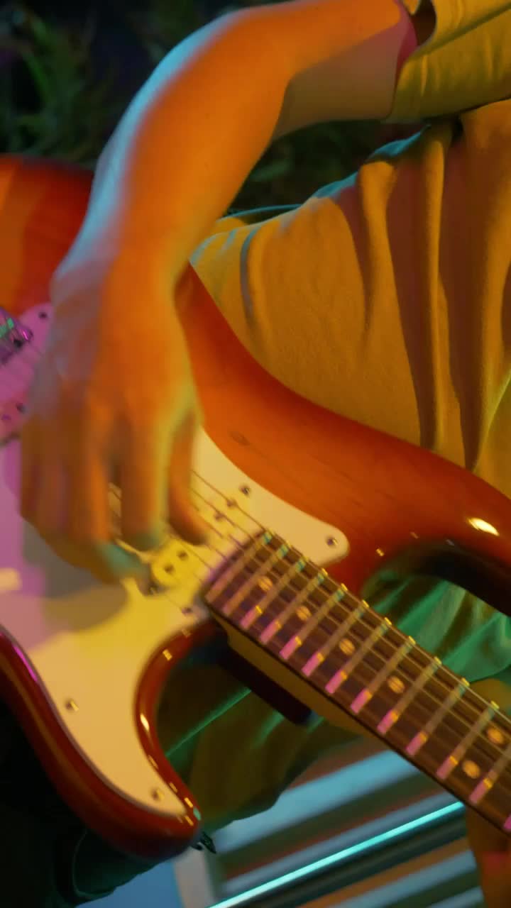 Video Stock Playing A Guitar Solo On A Live Stage Live Wallpaper Free - Free Download