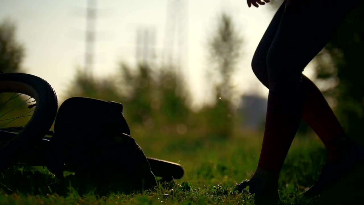 Stock Video Cyclist Woman Pulls Out Of The Backpack A Water Bottle Live Wallpaper For PC - Free Download