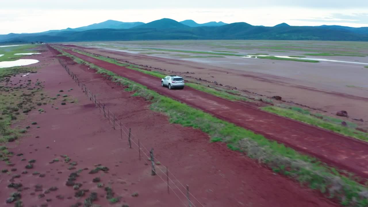 Video Stock Pickup Truck Crossing A Long Road In Nature Live Wallpaper Free - Free Download