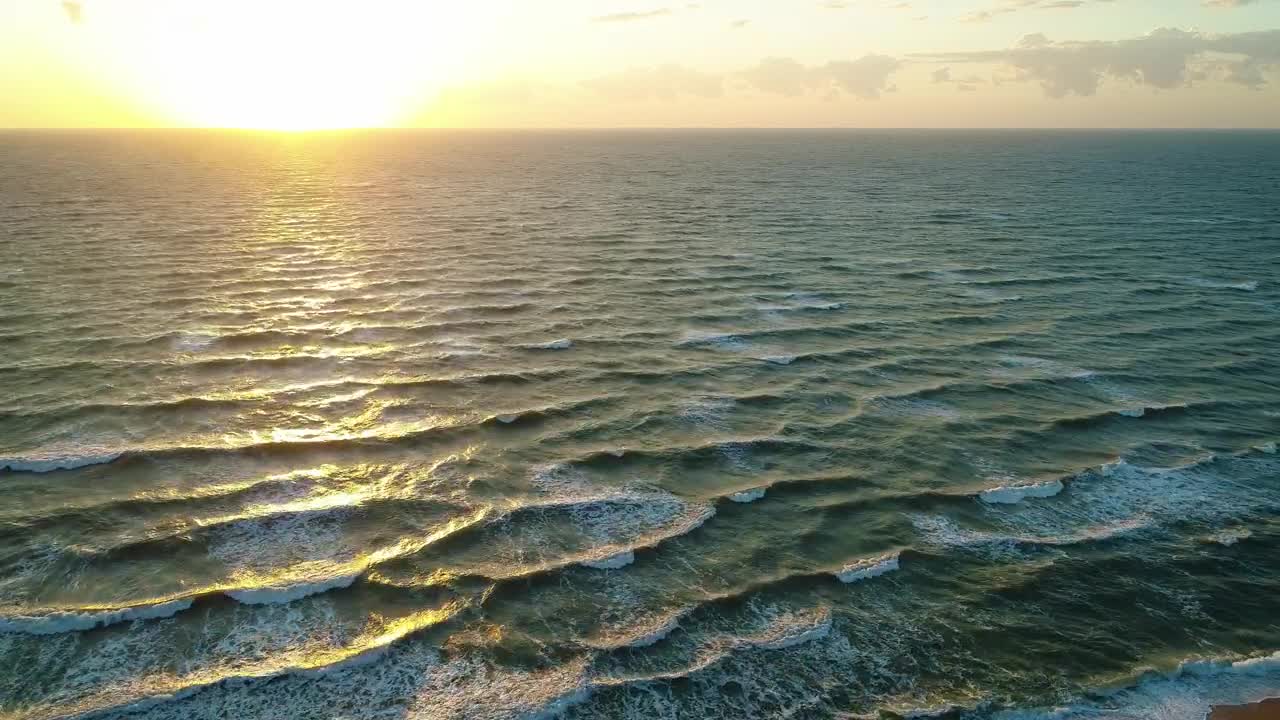 Free Video Stock the calm sea at dawn on the seashore Live Wallpaper - Free Download