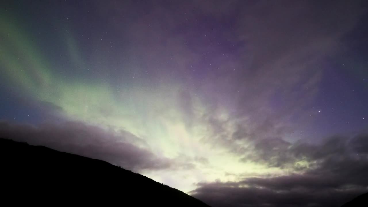Stock Video Northern Lights Above The Mountains Live Wallpaper - Free Download