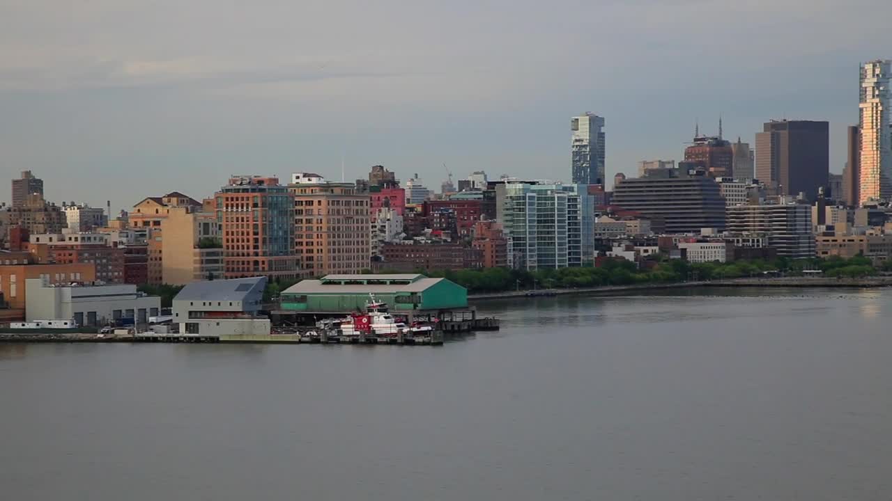 Stock Video Coast Guard In Manhattan Live Wallpaper For PC - Free Download