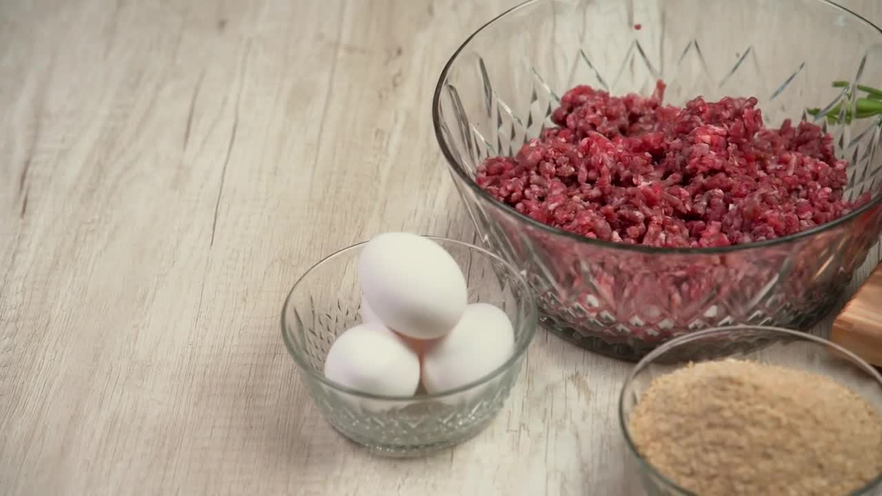 Free Video Stock supplies to make meat in sauce Live Wallpaper - Free Download