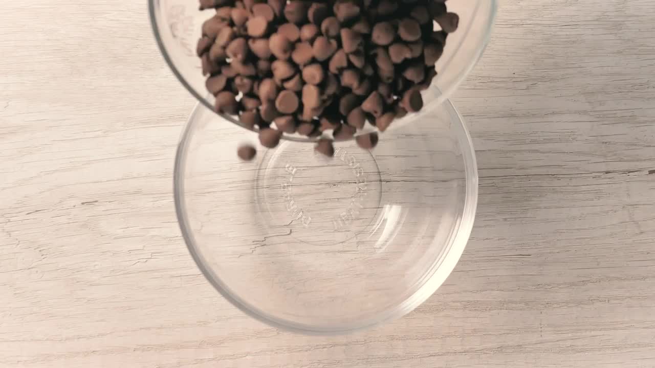 Video Stock Preparing A Chocolate Peanut Butter Dessert Live Wallpaper Free - Free Download