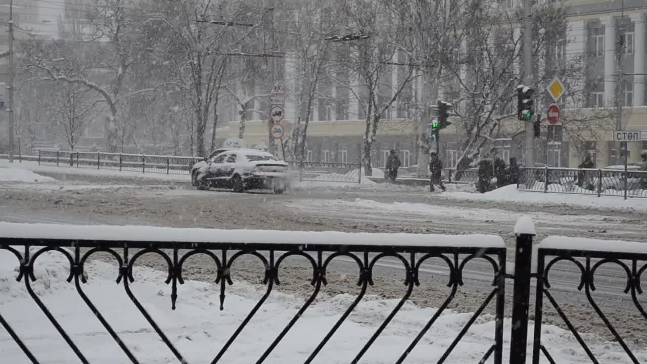 Stock Video Dirty Snow On A City Street Live Wallpaper For PC - Free Download