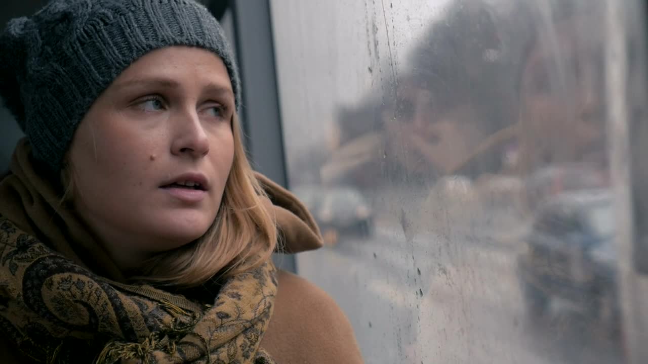 Free Stock Video Sad Woman Taking A Bus Journey Live Wallpaper - Free Download