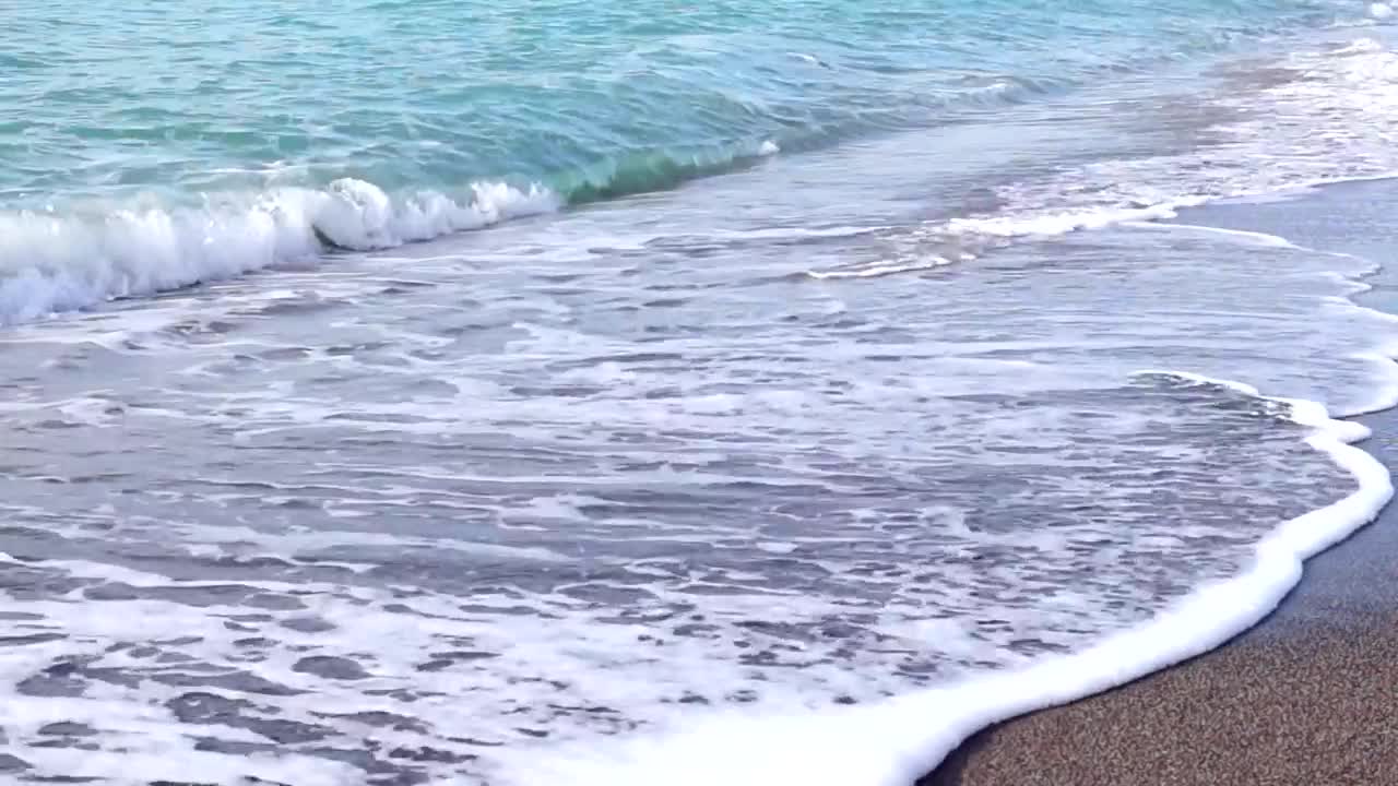Free Stock Video Sea Waves In A Sandy Beach Live Wallpaper - Free Download