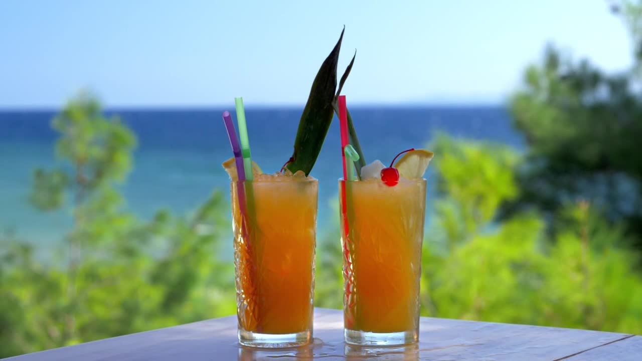 Stock Video Dropping Ice Into A Cocktail Live Wallpaper For PC - Free Download