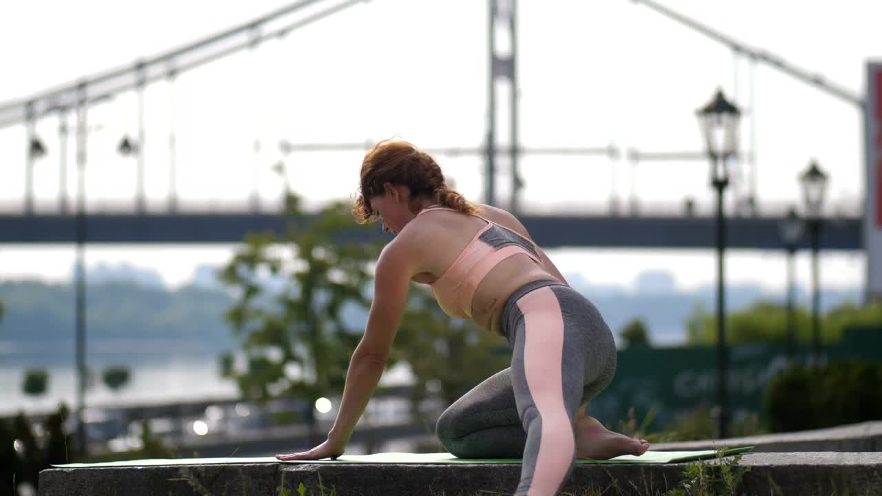 Free Video Stock Skillful Woman Doing A Complex Yoga Pose Live Wallpaper - Free Download