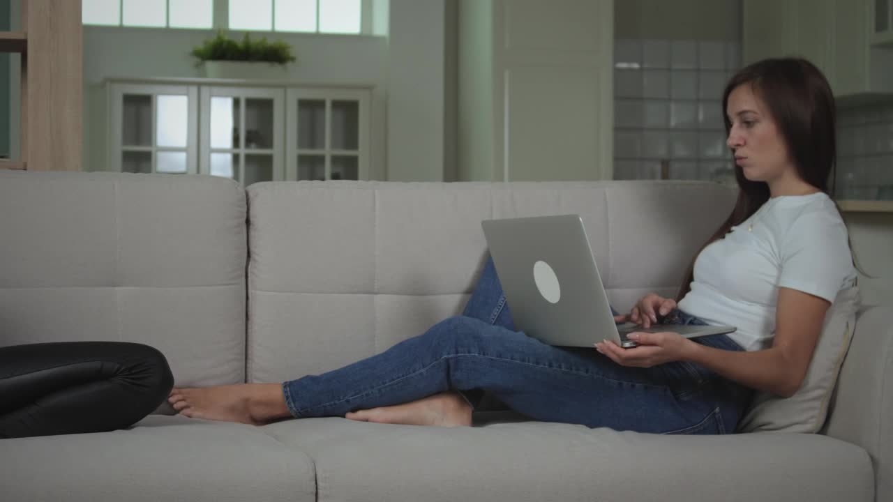 Free Stock Video Young Woman Chilling In The Couch Live Wallpaper - Free Download