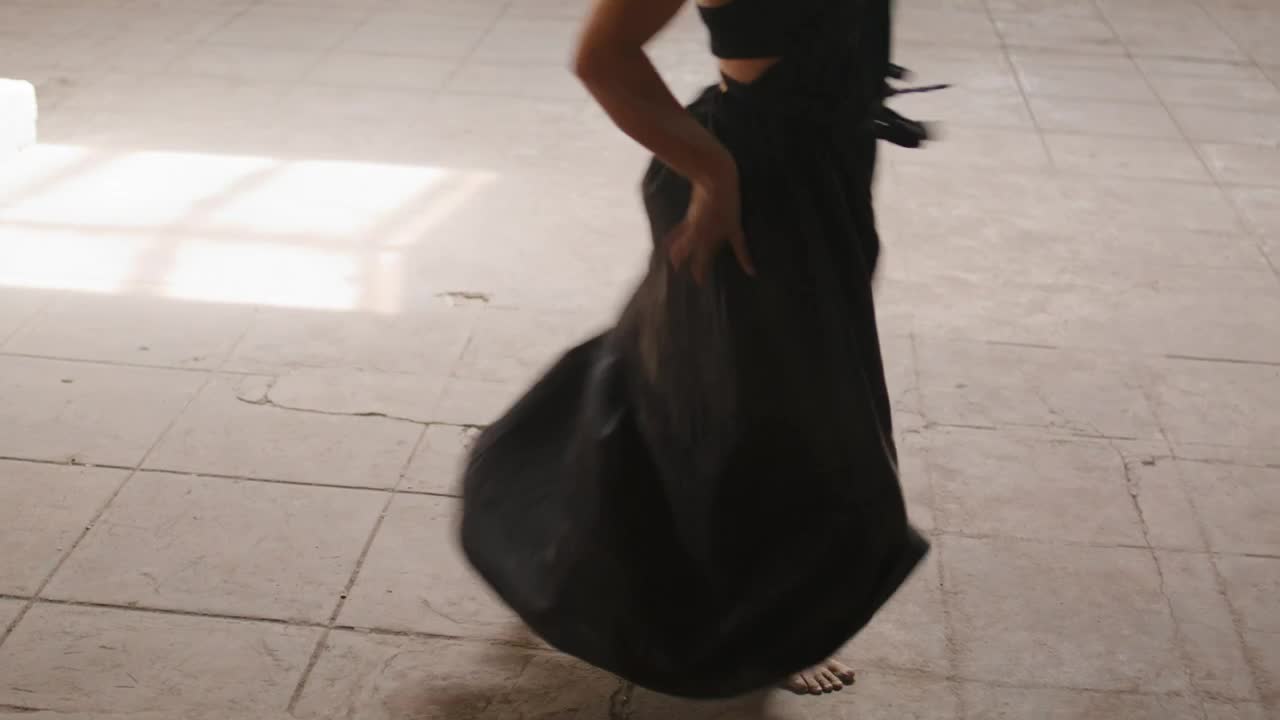 Free Stock Video Woman Dancing Contemporary Dance Live Wallpaper - Free Download