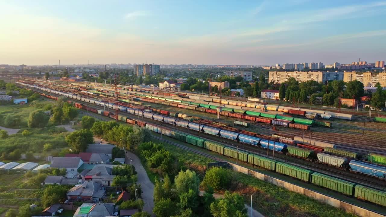 Stock Video Large Railway Station With Carriages Animated Wallpaper - Free Download