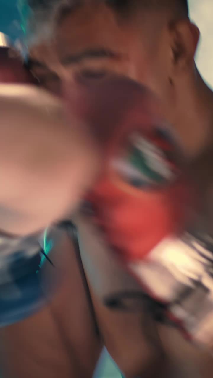 Stock Video Man Fighting Hard In A Boxing Match Animated Wallpaper - Free Download