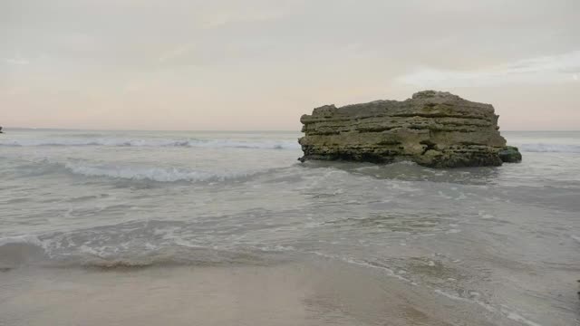 Stock Footage Waves Breaking Against A Large Rock Smalllive Wallpaper - Free Download