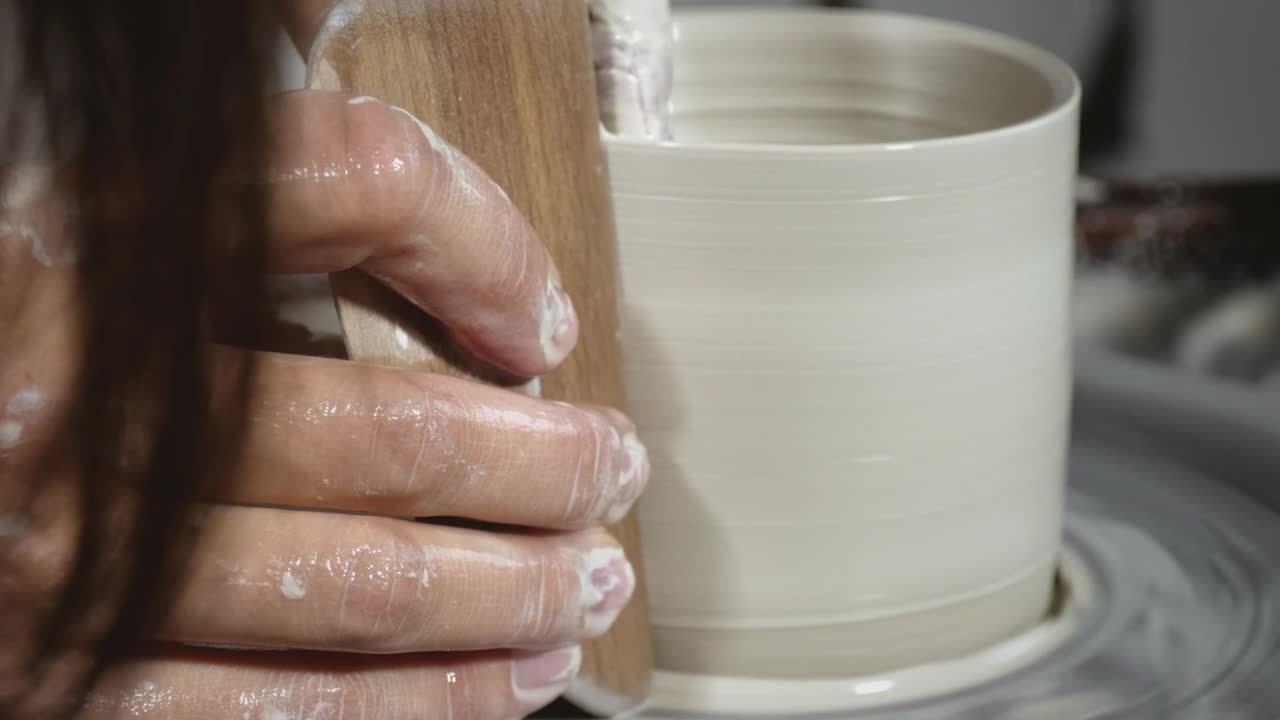 Stock Video Molding Clay Pot On The Pottery Whee Animated Wallpaper - Free Download