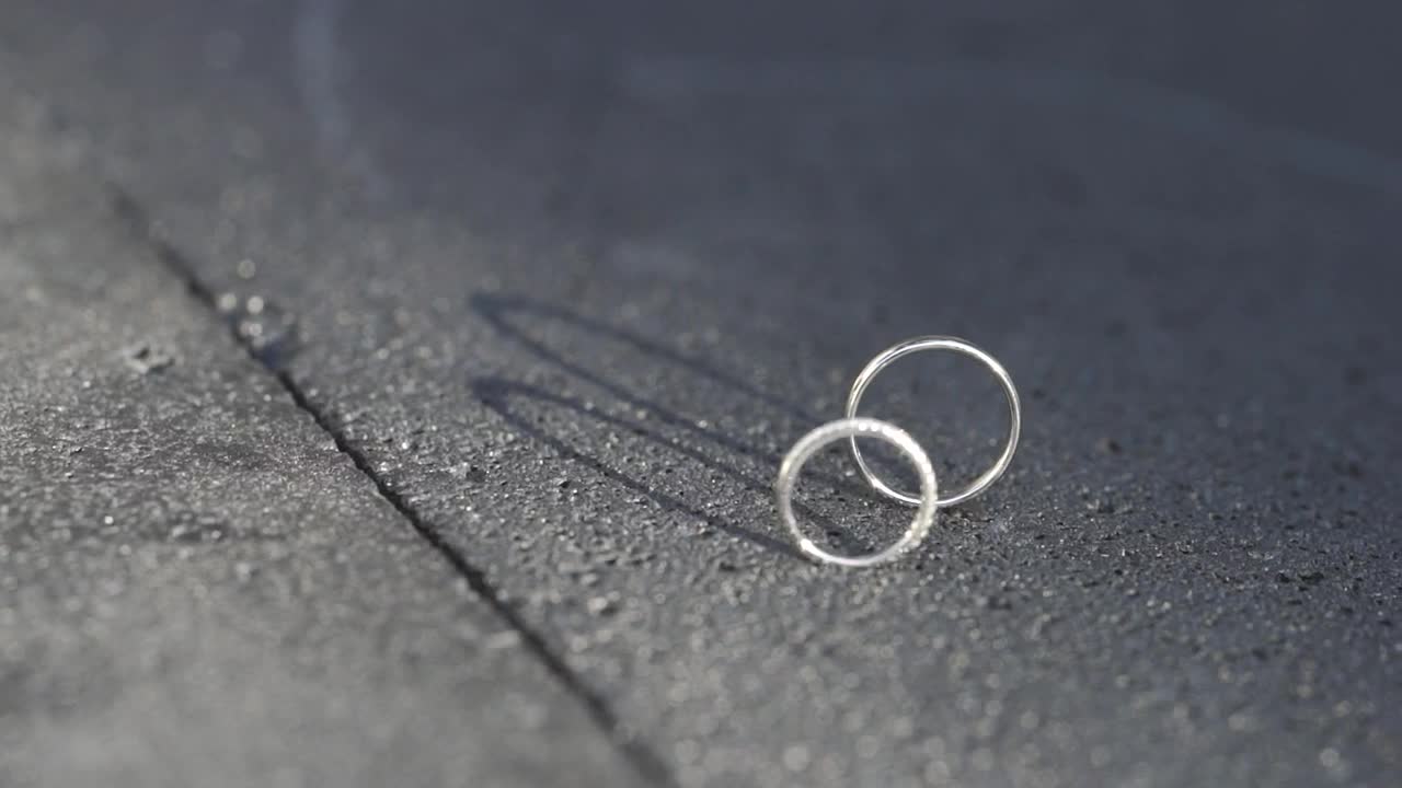 Stock Video Engagement Rings On The Ground Live Wallpaper For PC - Free Download