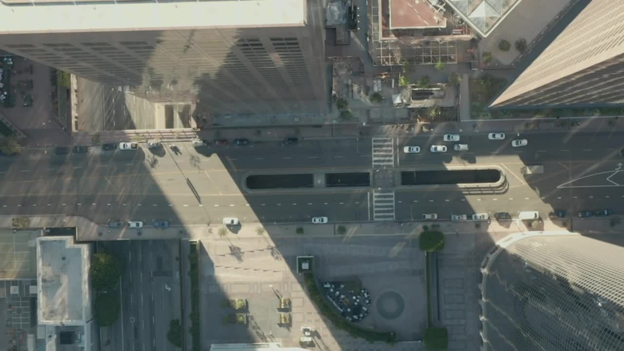 Free Video Stock top aerial shot of an almost empty avenue Live Wallpaper - Free Download