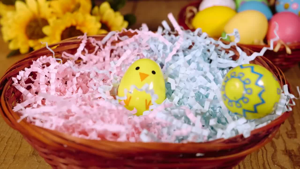 Stock Video Easter Eggs In A Basket Live Wallpaper For PC - Free Download