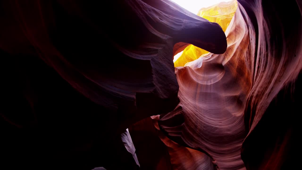 Free Video Stock Sunlight Passing Through Rock Formations Live Wallpaper - Free Download