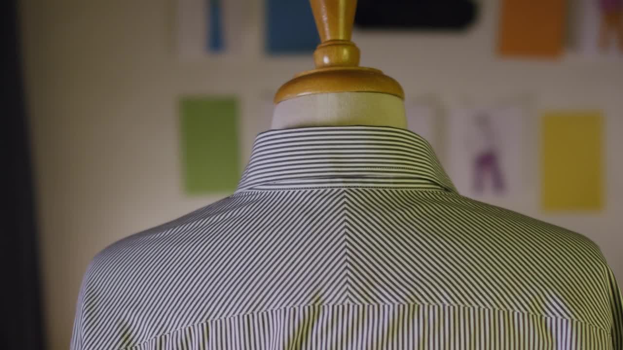 Stock Video Measuring Shoulders With A Tap Animated Wallpaper - Free Download