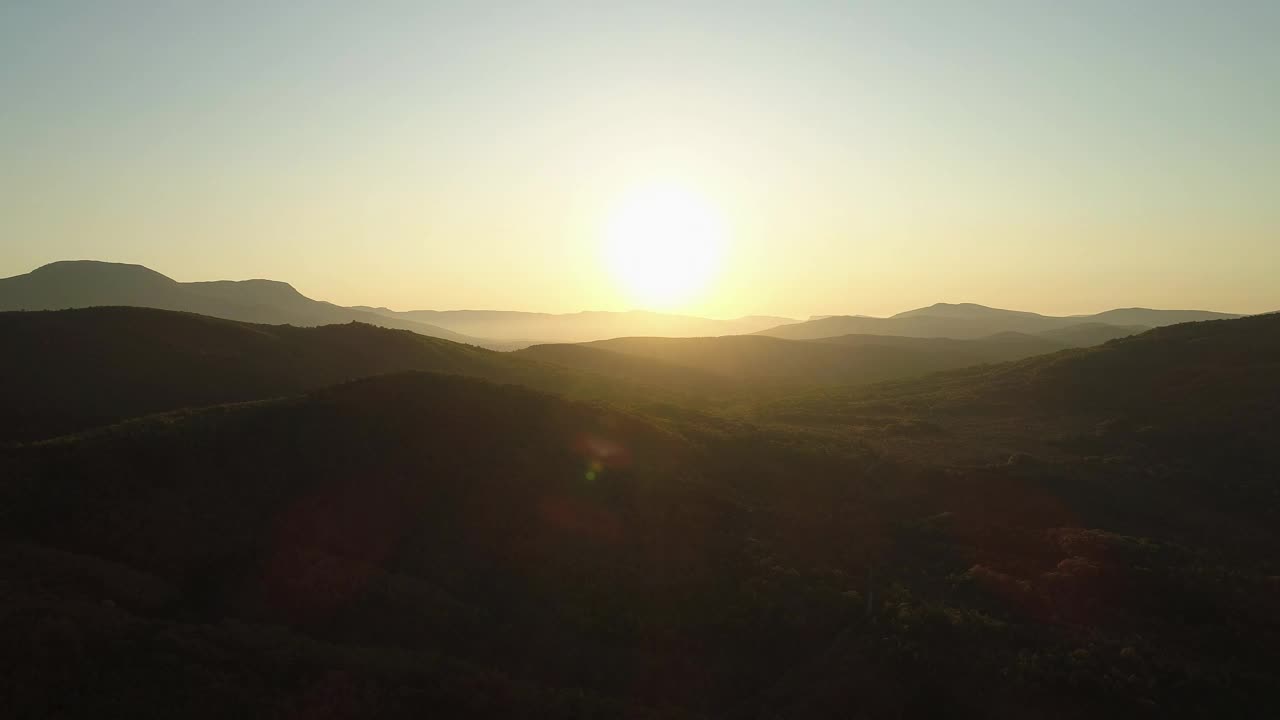Stock Video Mountains Below A Clear Sky Live Wallpaper - Free Download