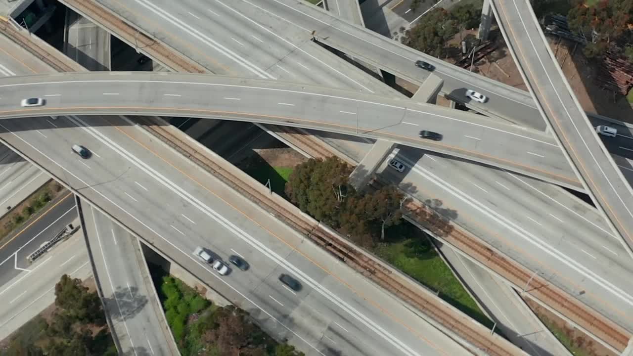 Free Video Stock traffic on avenues and bridges top aerial shot Live Wallpaper - Free Download