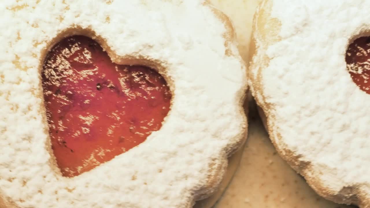 Stock Video Cookies With Heart Shaped Center Live Wallpaper For PC - Free Download