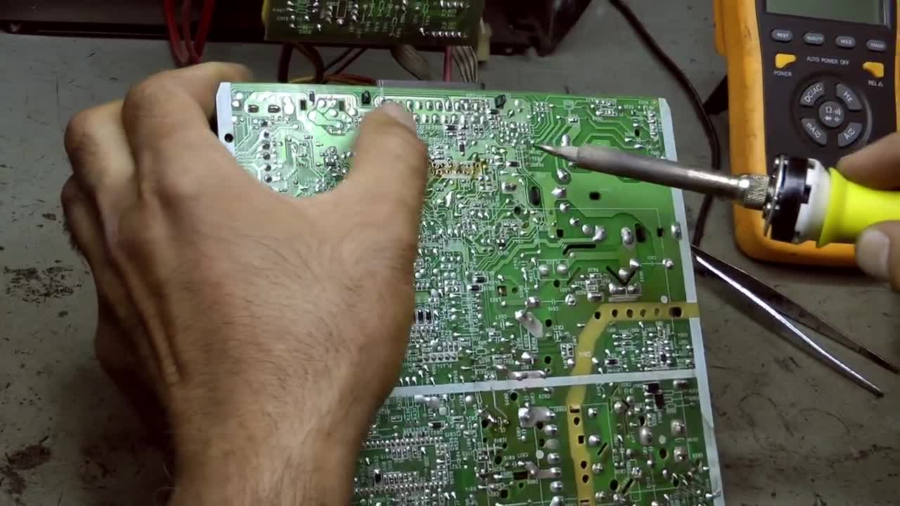 Stock Video Fixing An Old Electronic Card Live Wallpaper For PC - Free Download