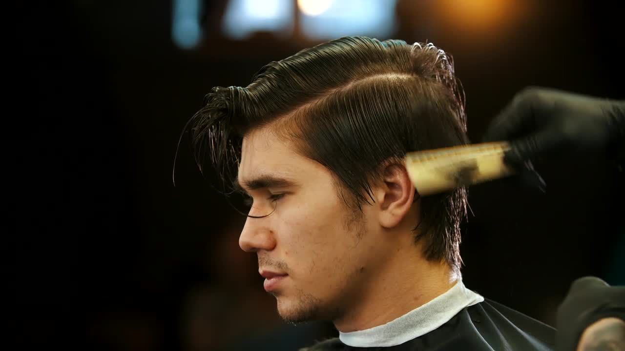 Stock Video Man Having A Haircut At The Barber Close Up Animated Wallpaper - Free Download