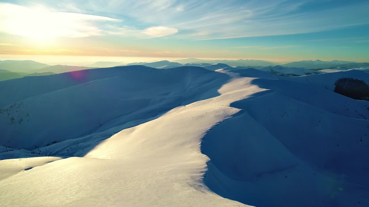 Free Video Stock texture of mountains completely covered with snow Live Wallpaper - Free Download