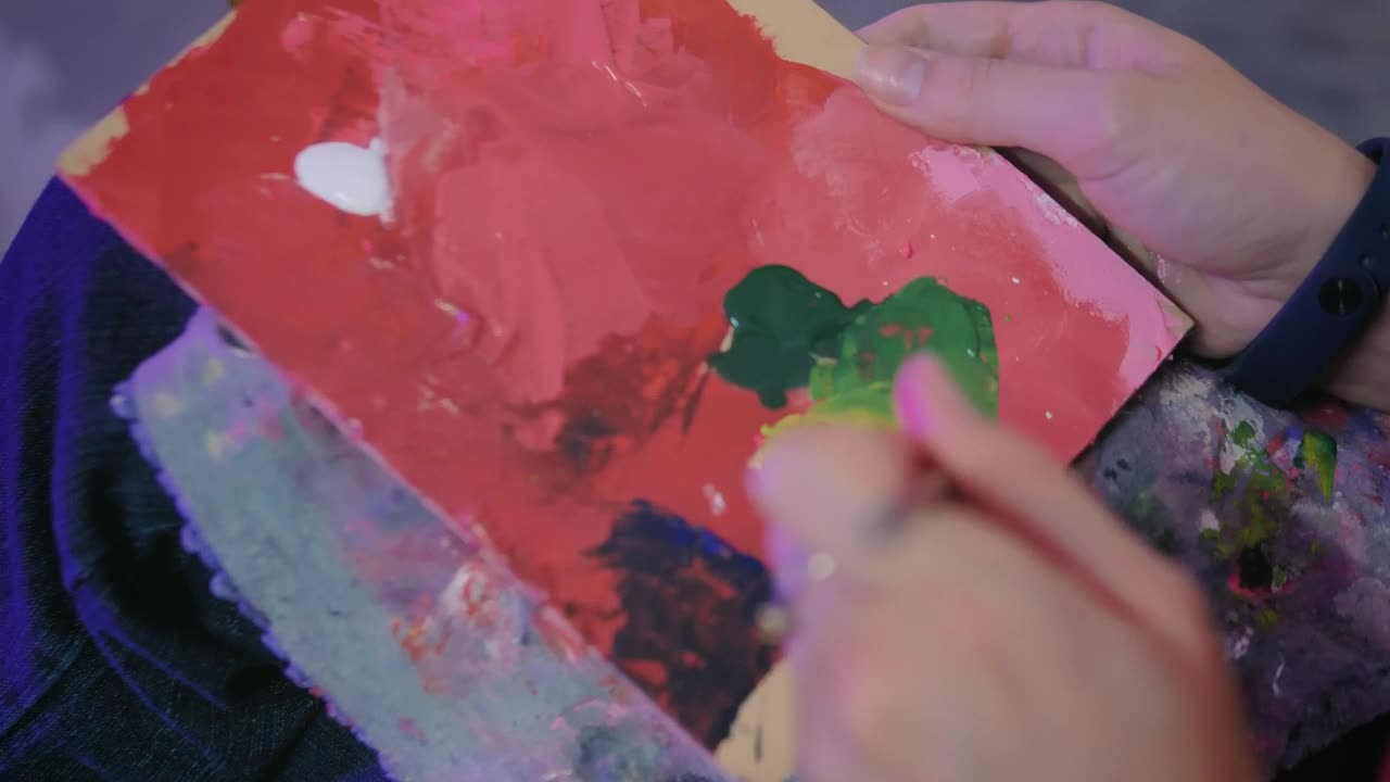 Stock Video Hand Of An Artist Painting A Picture Live Wallpaper For PC - Free Download