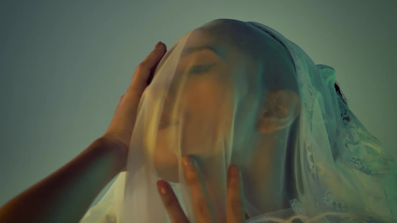 Free Stock Video Woman Touching Her Face Above A Light Veil Live Wallpaper - Free Download