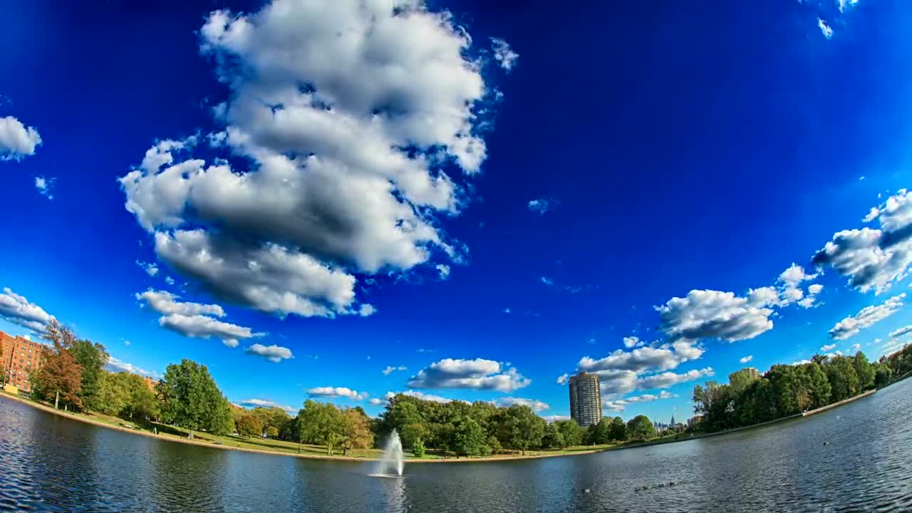 Stock Video Lake Fountain On A Hot Day Animated Wallpaper - Free Download