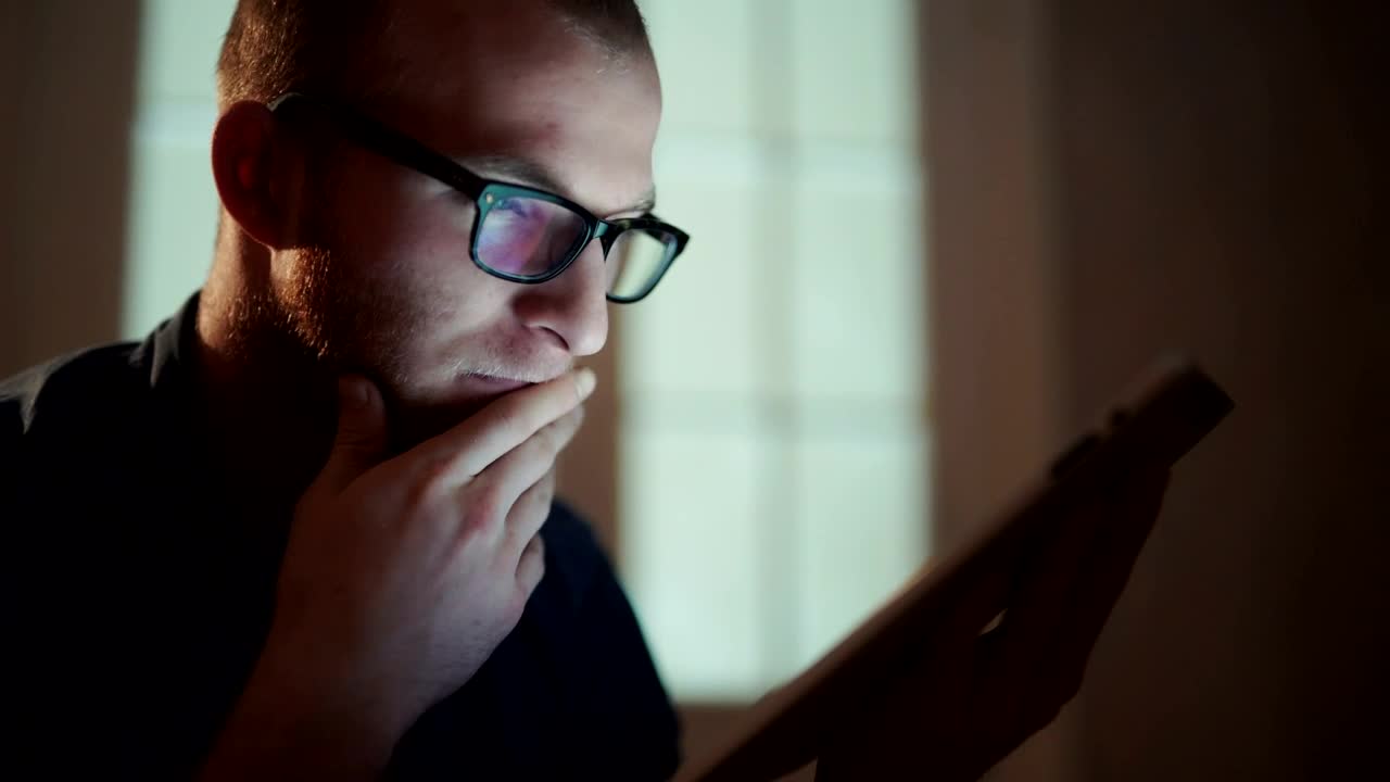 Stock Video Man With Insomnia Scrolls Through Table Animated Wallpaper - Free Download