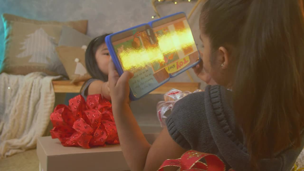Free Stock Video Two Girls Playing With Their Christmas Gifts Live Wallpaper - Free Download
