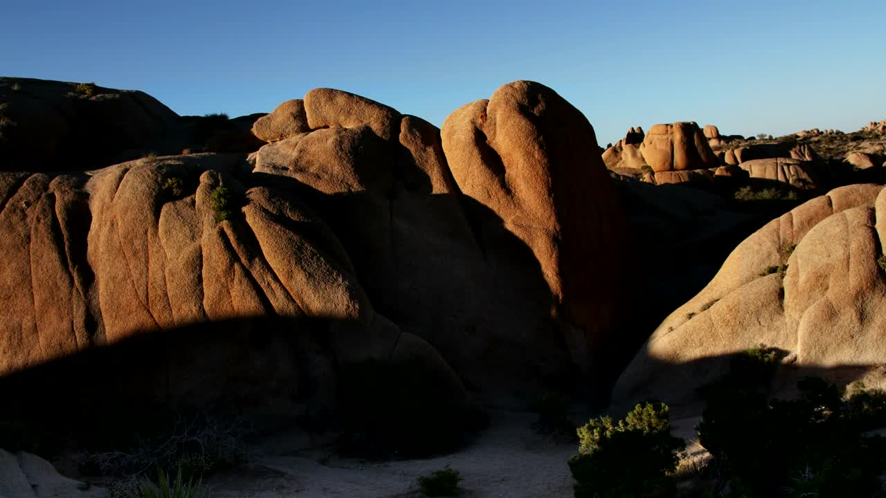 Free Stock Video Rock Formation In The Desert Live Wallpaper - Free Download