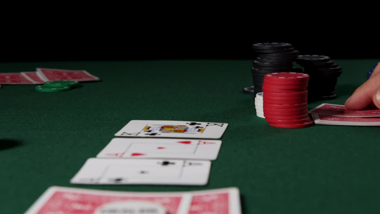 Video Stock Playing Poker In A Dark Room Live Wallpaper Free - Free Download
