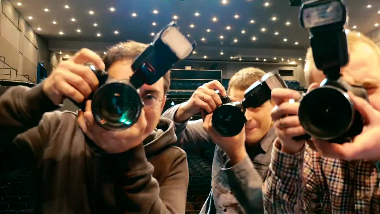 Stock Video Flash Photography Up Close Live Wallpaper For PC - Free Download