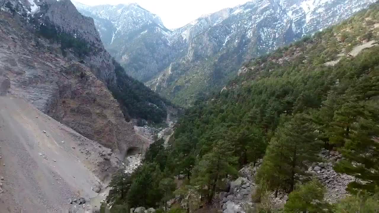 Stock Video Flight Through The Mountain Valley Live Wallpaper For PC - Free Download
